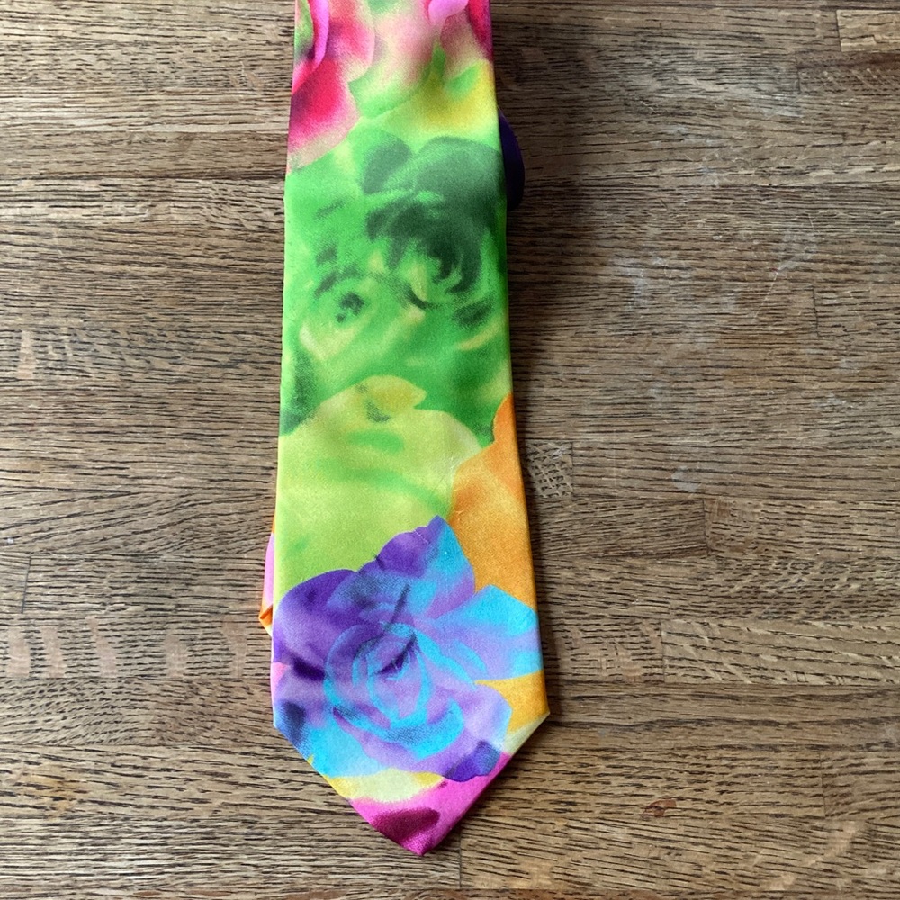 VERSACE Vibrant Floral Tie - Green, Yellow, Purple